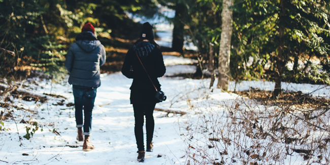 walking-in-snow